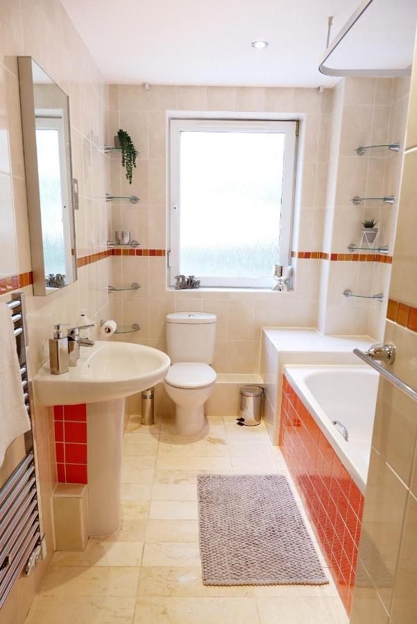 Stunning Apartment Close To Cambridge Station With Free Parking! Buitenkant foto